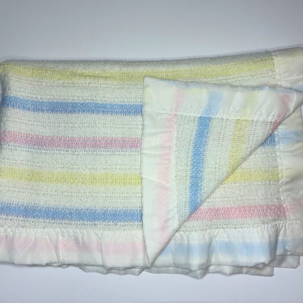 Vintage Pastel Plaid Baby Blanket Knit White Acrylic Nylon Satin Trim 35x37